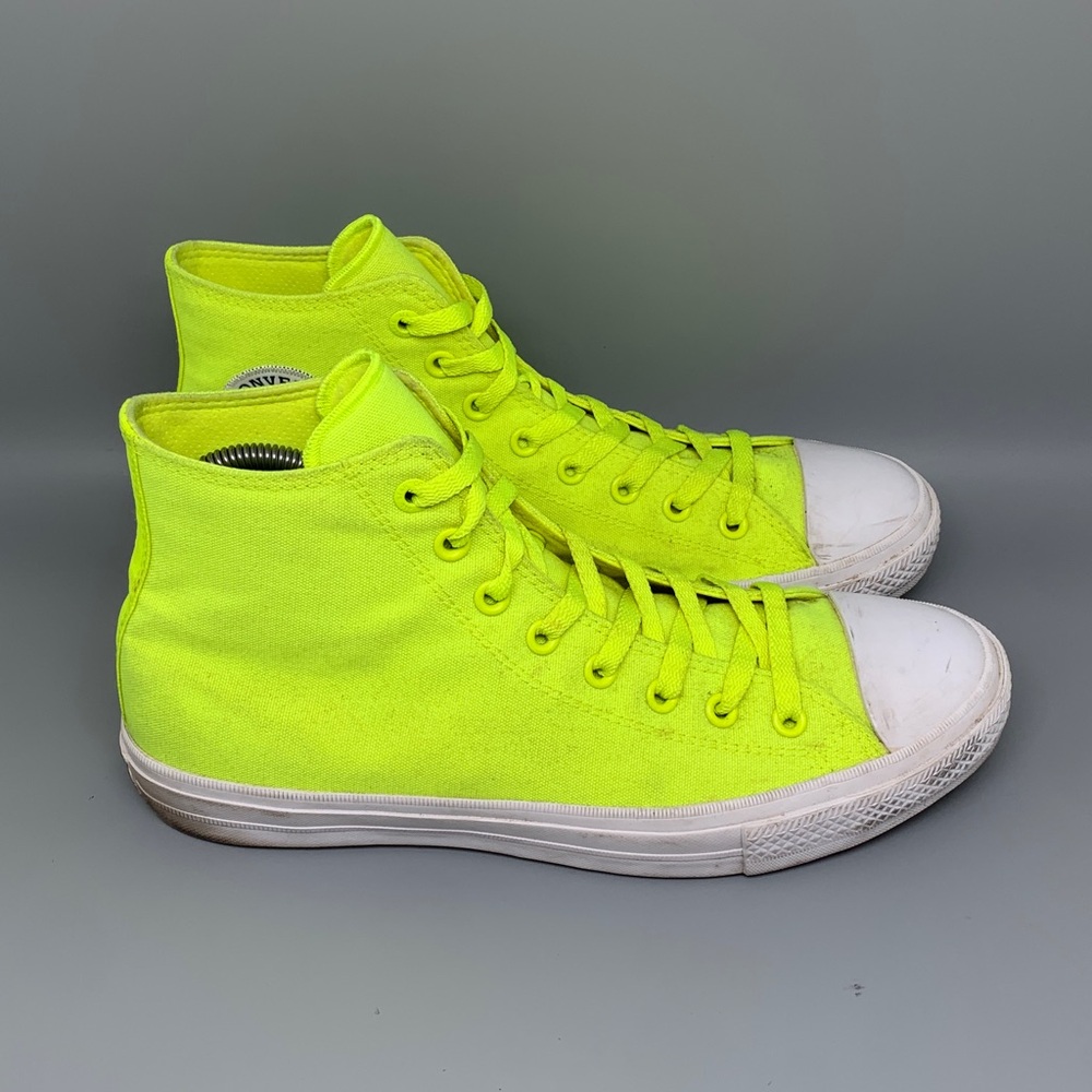 Converse Chuck Taylor All Star High Top “Volt” Shoes 150157C Men’s Sz 10